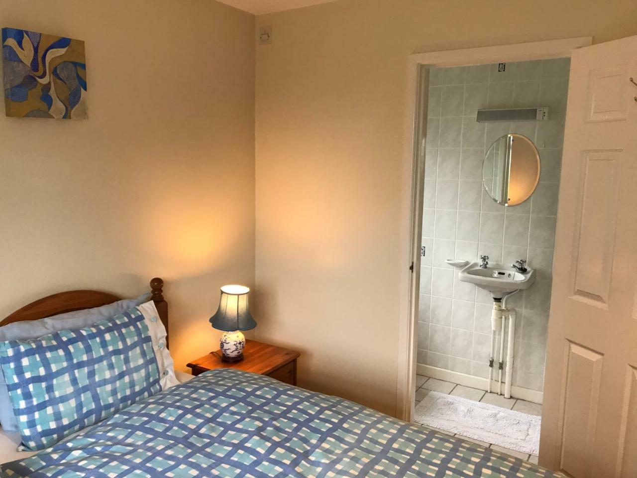 Barnfield Bed And Breakfast Downton  Eksteriør bilde